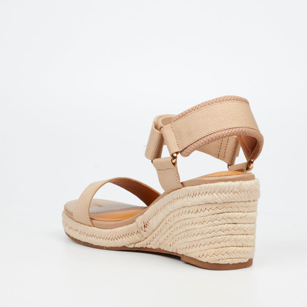 Butterfly Feet Ladies Escada 1 Beidge Ladies Wedge